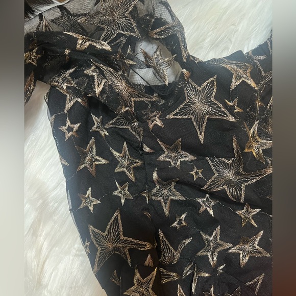 NWOT Sam Edelman Women’s Star Embroidery Off The Shoulder Dress SZ 4 ✨🖤⭐️ - Picture 8 of 11